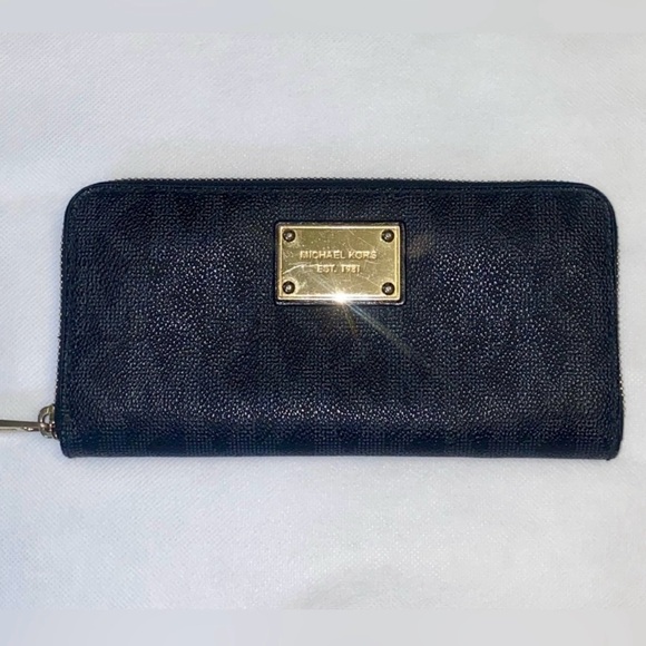 Michael Kors tote bag and wallet - Picture 3 of 5